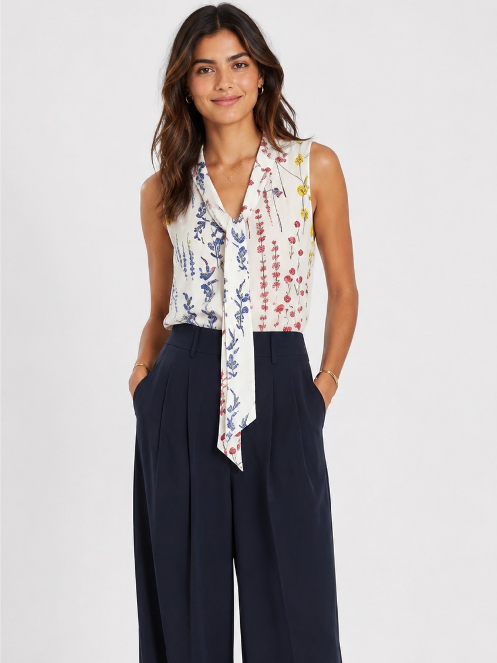 NEW • Tucker NYC • Sleeveless Tie Front Blouse Sm